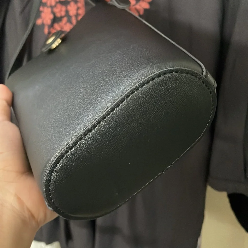 LOV Black Sling Bag | NWT - Picture 7 of 10